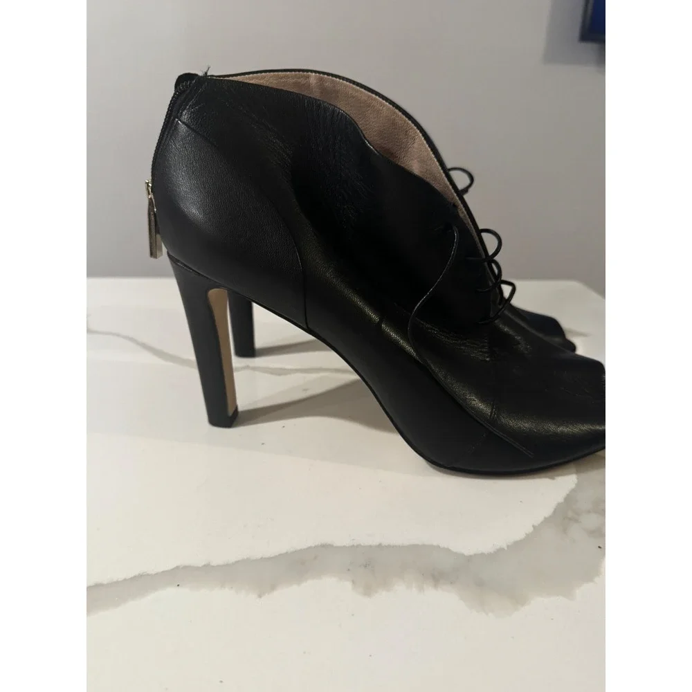 Louise et Cie Black Leather Peep Toe Lace Up Heeled Booties‎ Size 42